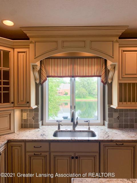 403 W Spring Meadows Ln, Dewitt, MI 48820 photo 32
