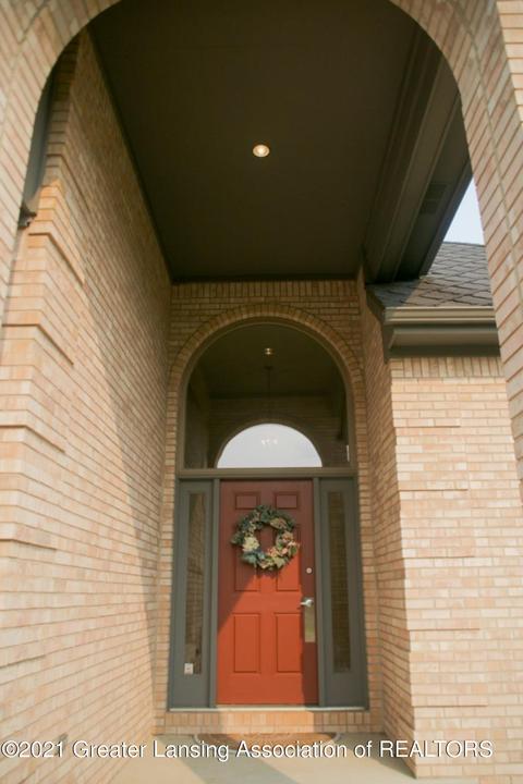 403 W Spring Meadows Ln, Dewitt, MI 48820 photo 8
