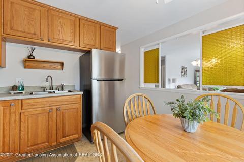 6252 Ridge St, Haslett, MI 48840 photo 7