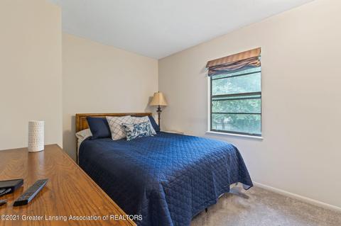 6252 Ridge St, Haslett, MI 48840 photo 8