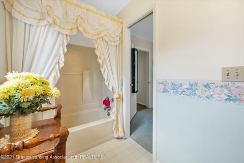 4483 W Britton Rd, Perry, MI 48872 photo 21