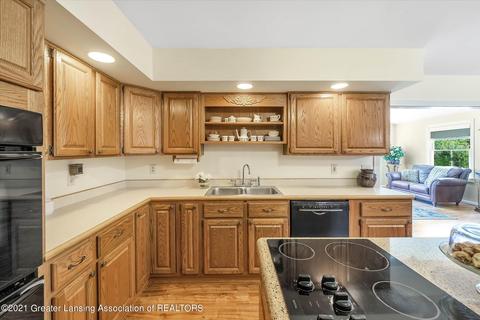 4483 W Britton Rd, Perry, MI 48872 photo 10