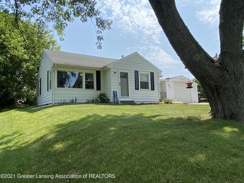 422 N Logan St, Dewitt, MI 48820 photo 1