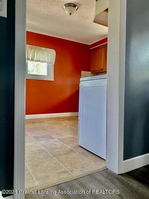 407 E Cavanaugh Rd, Lansing, MI 48910 photo 10