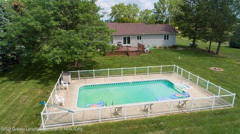 4450 E Townsend Rd, Saint Johns, MI 48879 photo 6