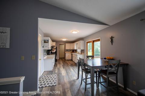 4450 E Townsend Rd, Saint Johns, MI 48879 photo 10