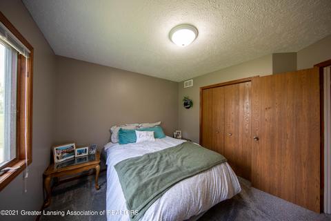 4450 E Townsend Rd, Saint Johns, MI 48879 photo 23