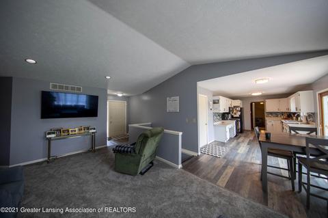4450 E Townsend Rd, Saint Johns, MI 48879 photo 7