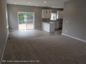 457 Constitution Ave, Brooklyn, MI 49230 photo 3