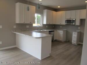 457 Constitution Ave, Brooklyn, MI 49230 photo 6