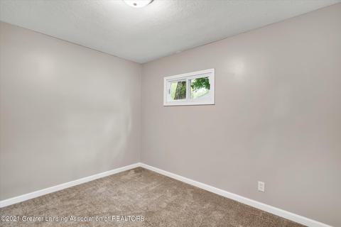 2083 Phillips Ave, Holt, MI 48842 photo 19