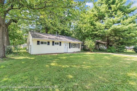 2083 Phillips Ave, Holt, MI 48842 photo 3