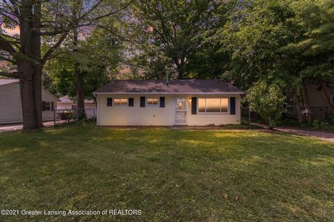 2083 Phillips Ave, Holt, MI 48842 photo 1