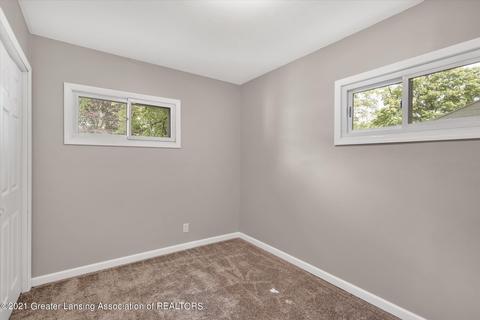 2083 Phillips Ave, Holt, MI 48842 photo 22