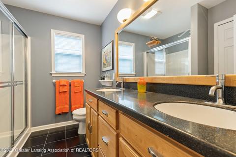 1306 Wickham Dr, Lansing, MI 48906 photo 15
