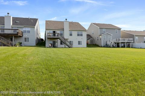 1306 Wickham Dr, Lansing, MI 48906 photo 23