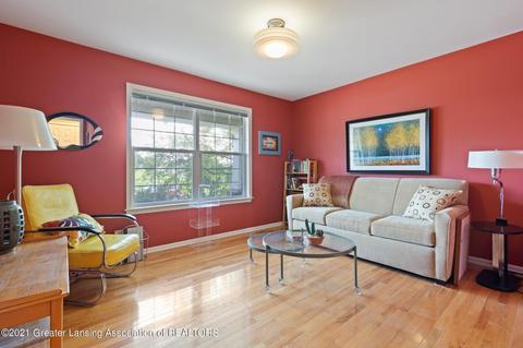 1306 Wickham Dr, Lansing, MI 48906 photo 16