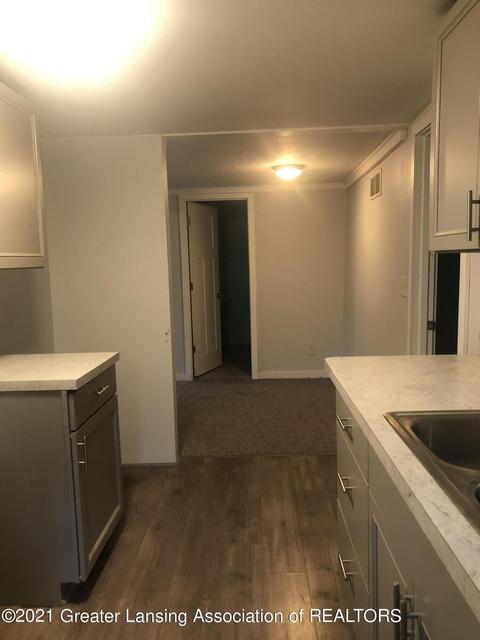 515 Chilson Ave, Lansing, MI 48906 photo 10