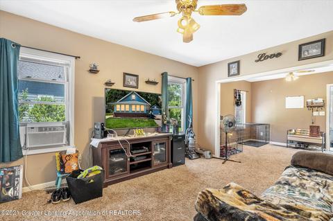 1901 Maple, Holt, MI 48842 photo 13