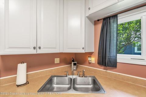 1901 Maple, Holt, MI 48842 photo 18