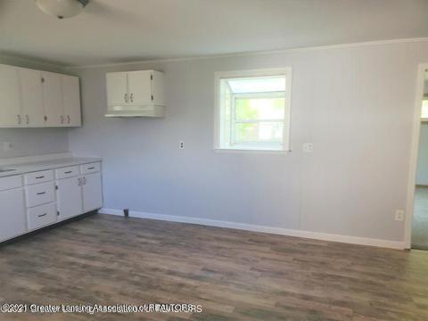 6051 Wise Rd, Lansing, MI 48911 photo 13