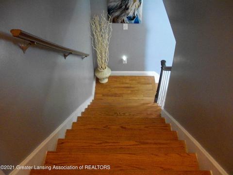 1338 Maycroft Rd, Lansing, MI 48917 photo 27