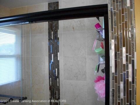 1338 Maycroft Rd, Lansing, MI 48917 photo 25
