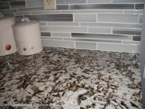 1338 Maycroft Rd, Lansing, MI 48917 photo 13