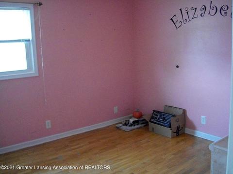 1338 Maycroft Rd, Lansing, MI 48917 photo 19