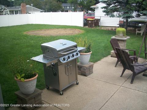 1338 Maycroft Rd, Lansing, MI 48917 photo 33