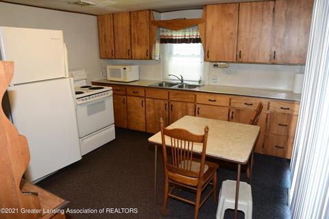 775 Tuttle Rd, Mason, MI 48854 photo 5