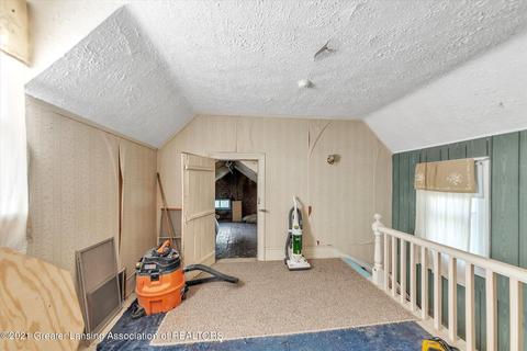 1009 E Cesar E Chavez Ave, Lansing, MI 48906 photo 22