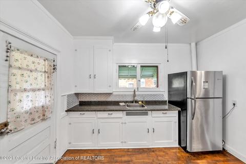 1009 E Cesar E Chavez Ave, Lansing, MI 48906 photo 13
