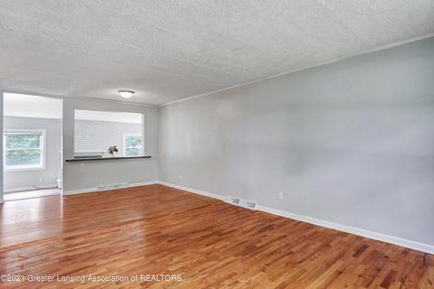 1141 Haslett Rd, Haslett, MI 48840 photo 7