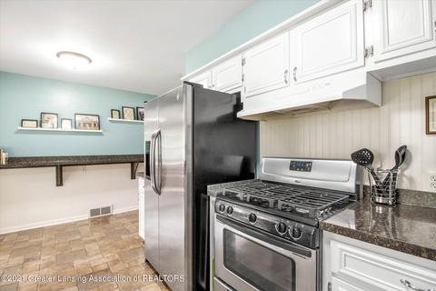 12691 Rambler Rd, Dewitt, MI 48820 photo 8