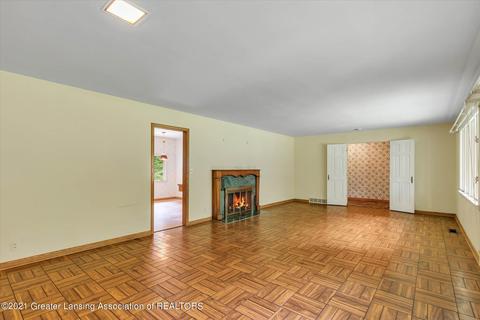 4643 Arrowhead Rd, Okemos, MI 48864 photo 9
