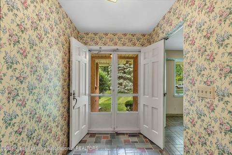 4643 Arrowhead Rd, Okemos, MI 48864 photo 6