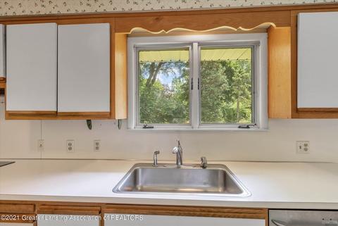 4643 Arrowhead Rd, Okemos, MI 48864 photo 12
