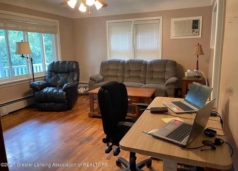 911 Clark Rd, Lansing, MI 48917 photo 4