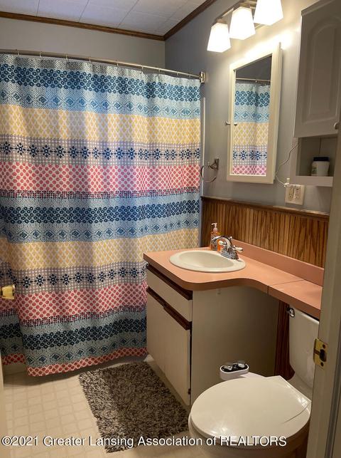 911 Clark Rd, Lansing, MI 48917 photo 9