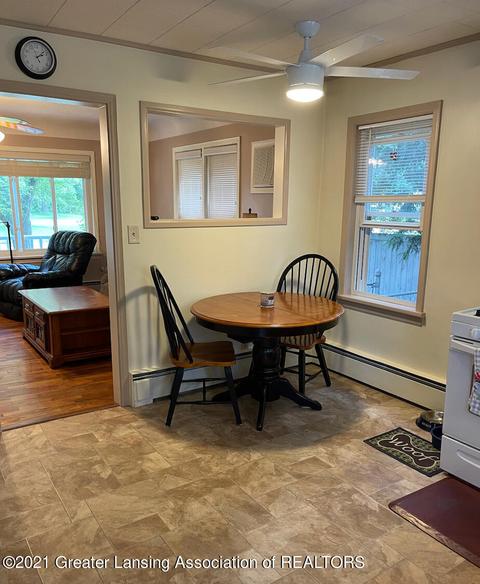 911 Clark Rd, Lansing, MI 48917 photo 6
