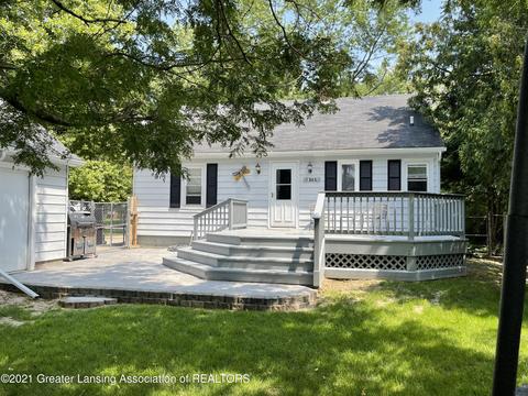 911 Clark Rd, Lansing, MI 48917 photo 2