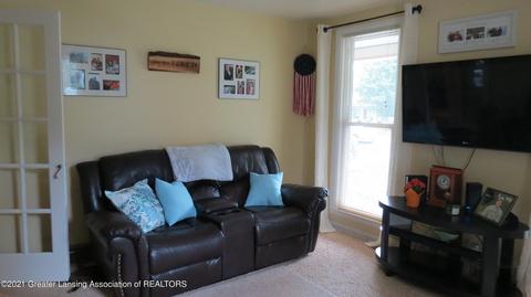241 E 1st St, Ovid, MI 48866 photo 9