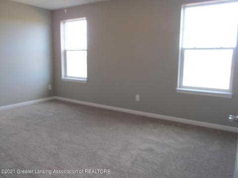 6610 Thunder Ln, Lansing, MI 48906 photo 10
