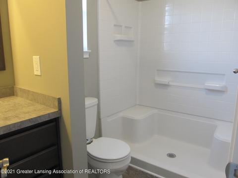 6610 Thunder Ln, Lansing, MI 48906 photo 12