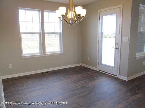 6610 Thunder Ln, Lansing, MI 48906 photo 4