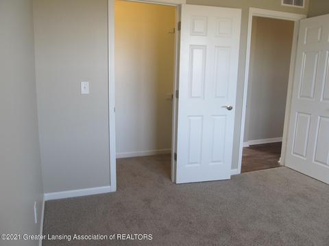 6610 Thunder Ln, Lansing, MI 48906 photo 18