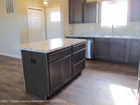 6610 Thunder Ln, Lansing, MI 48906 photo 6