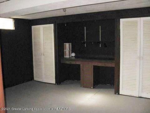 1305 E Haslett Rd, Haslett, MI 48840 photo 13
