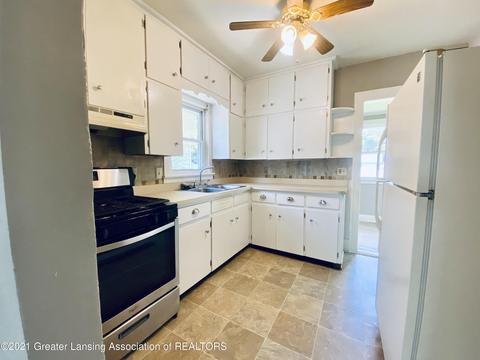 809 E Gier St, Lansing, MI 48906 photo 5